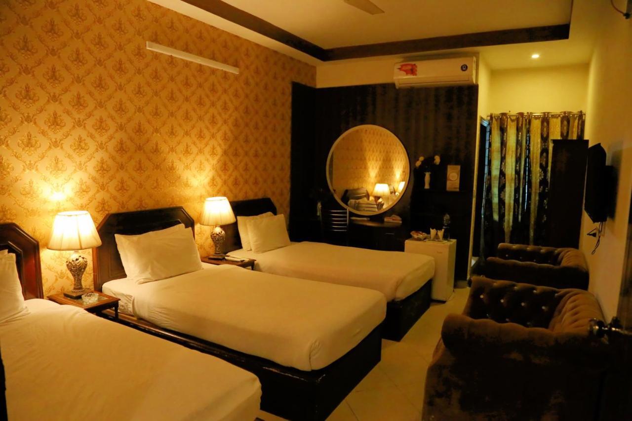 Fiesta Inn Hotel & Resorts Multan Exterior foto