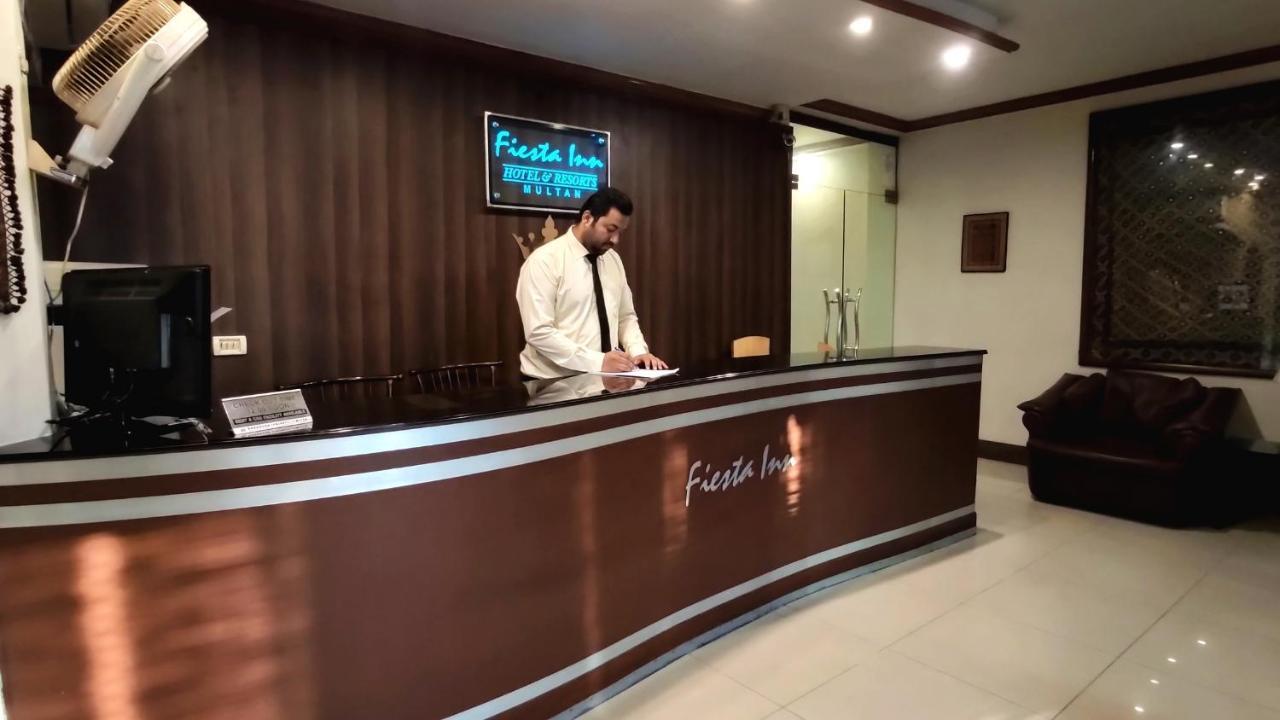 Fiesta Inn Hotel & Resorts Multan Exterior foto