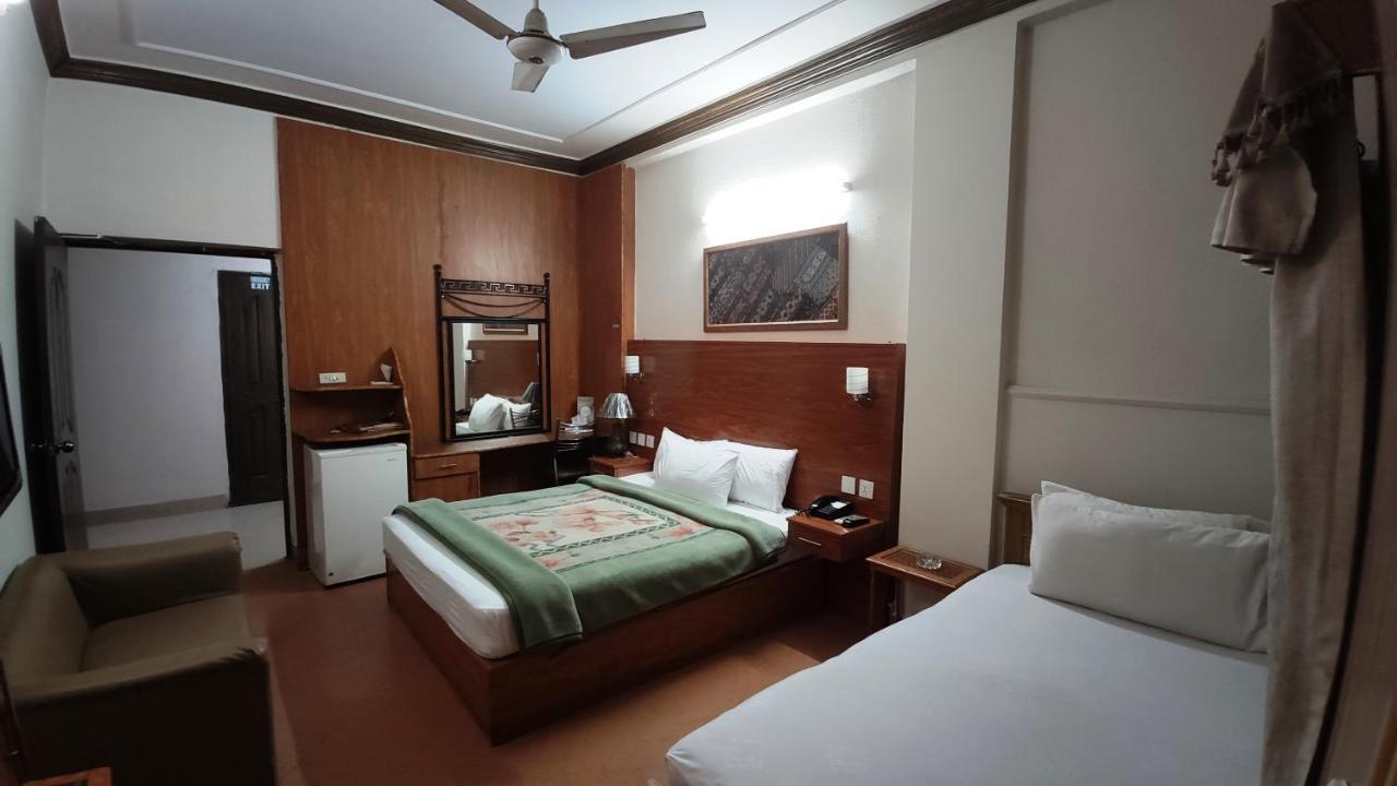 Fiesta Inn Hotel & Resorts Multan Exterior foto